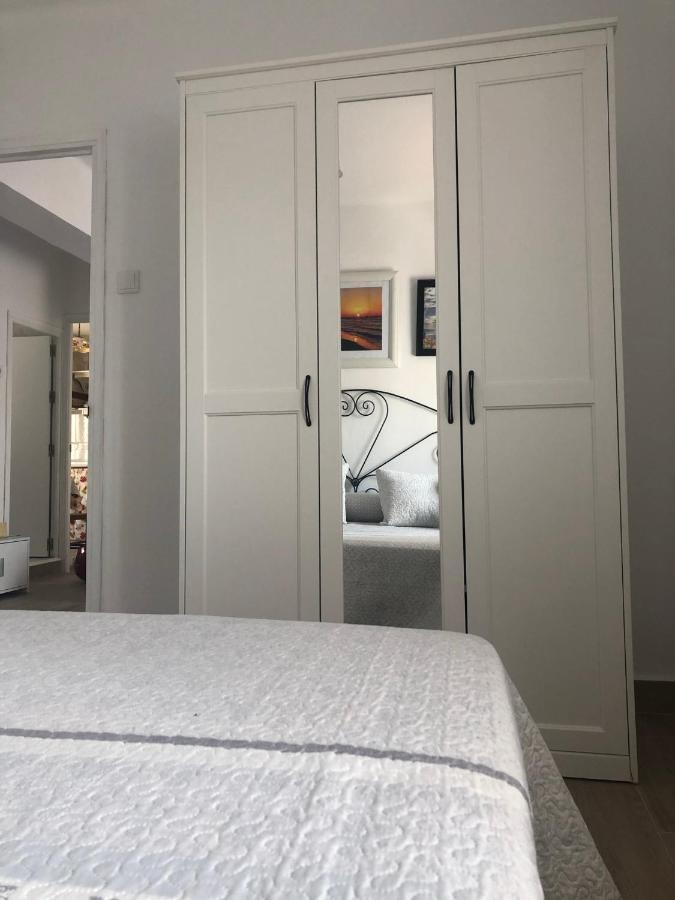 Apartamento Vacacional En El Centro De Tarifa Exterior foto
